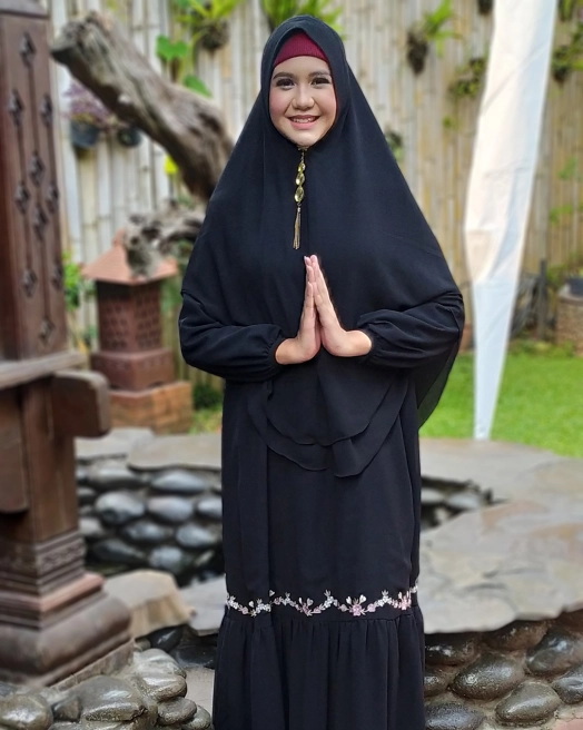 Hijab Khimar Seruti Pinguin Black<br>AB-KR03-KRSP 1 ig_maret_025