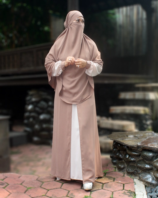 Niqab NIQAB DRESS SET BROWN-CREAM 1 web_niqaf_004